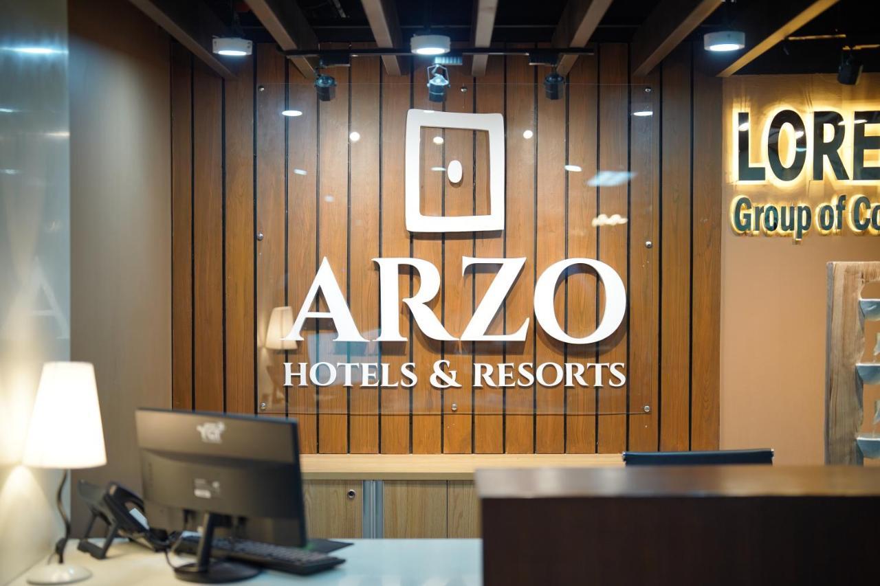Arzo Hotel Makati Premier Makati City Esterno foto