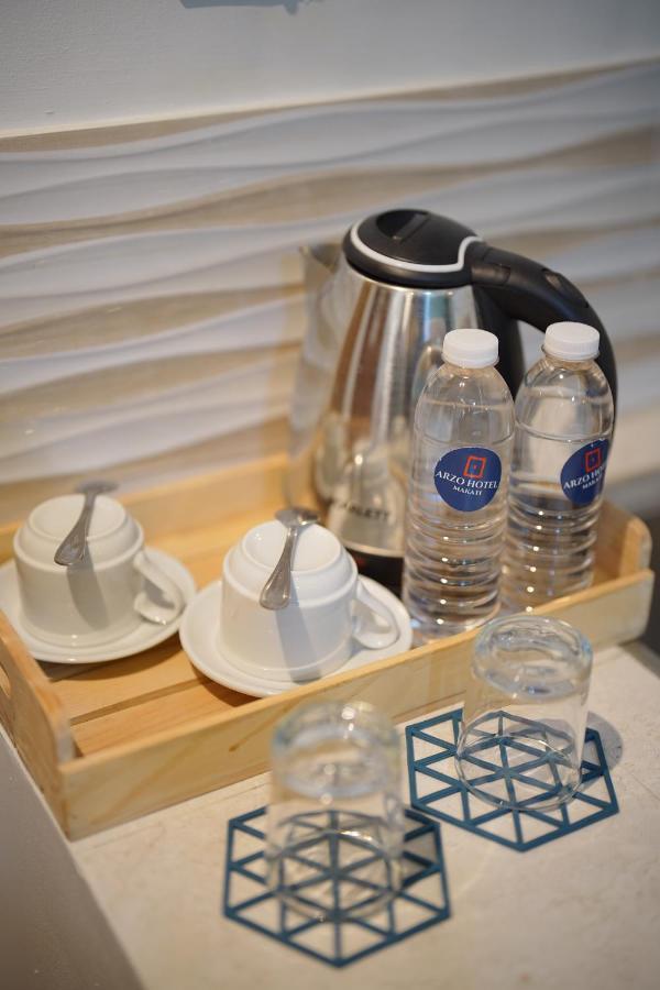 Arzo Hotel Makati Premier Makati City Esterno foto