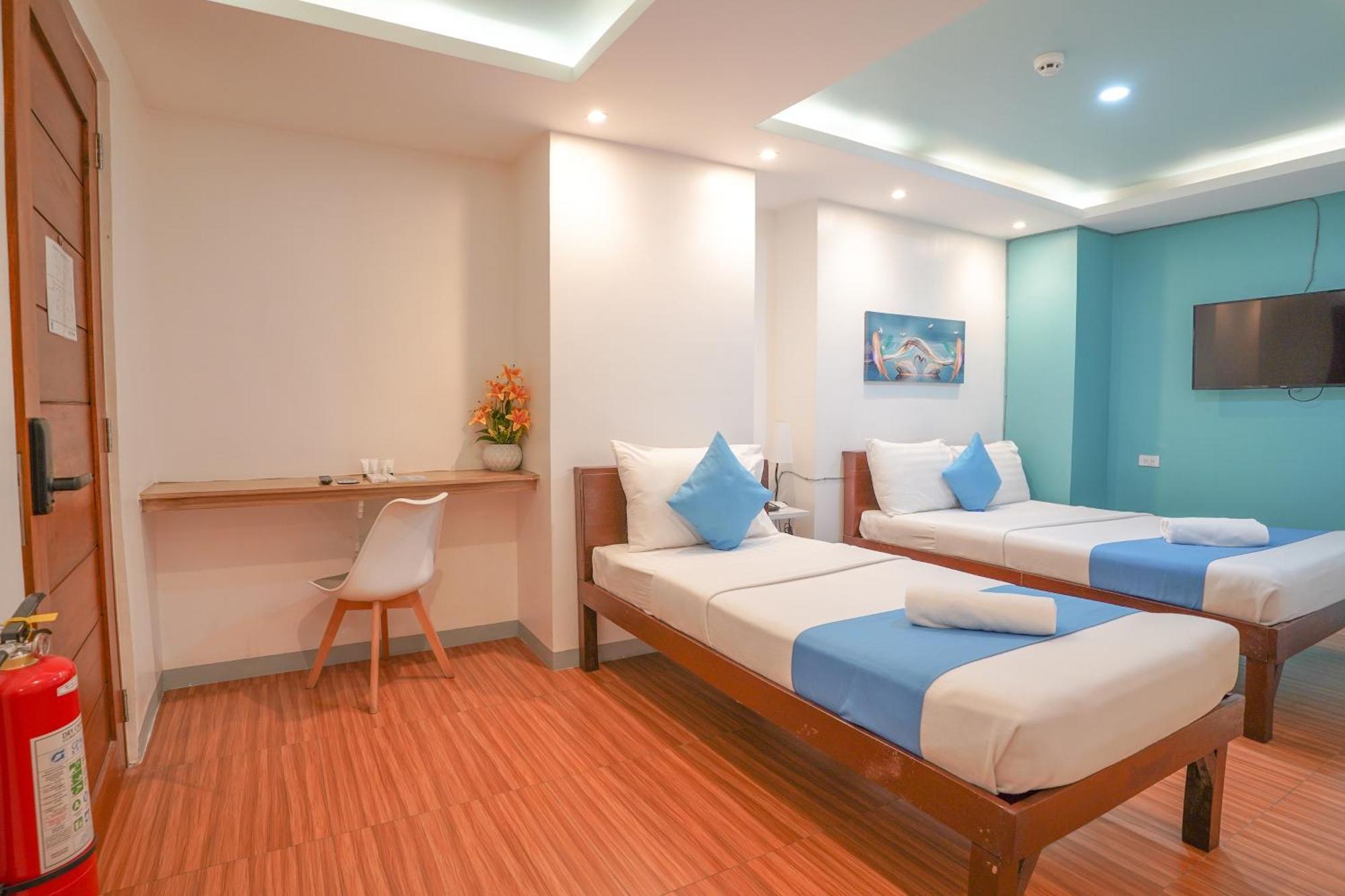 Arzo Hotel Makati Premier Makati City Esterno foto